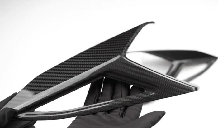 Carbon Fiber Tail Light Trim - Corvette C8 2020+ Z06 Z51