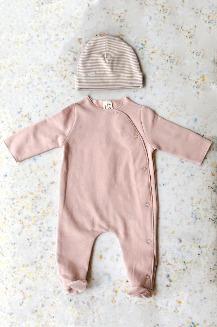 Gray label | Newborn Essentials set