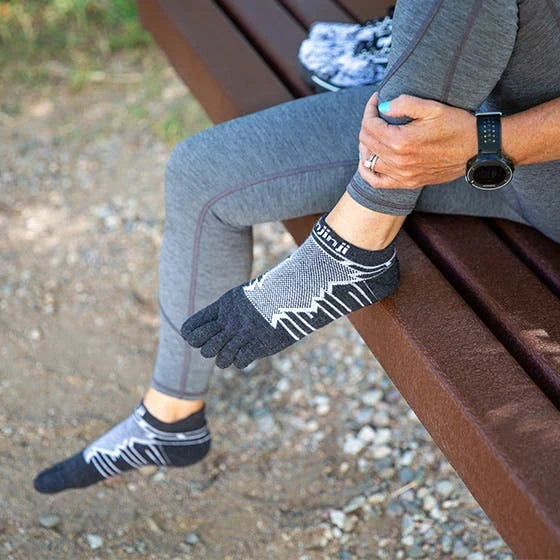 Injinji Ultra Run No-Show Wool Toe Socks 3