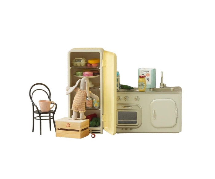 Maileg - Miniature fridge yellow
