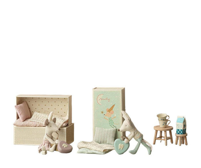 Maileg Tooth fairy mouse, little sister in matchbox