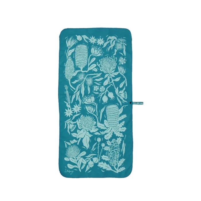 Mont Microfibre Travel Towel - Medium 8