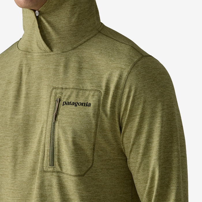 Patagonia Men’s Capilene Cool Sun Hoody Fitz Roy Trout Pocket close up