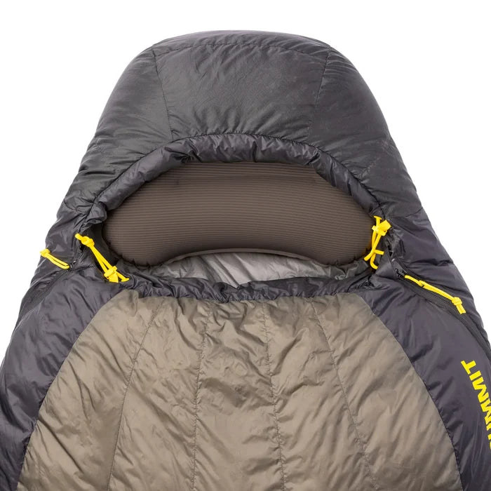 Sea to Summit Aeros Ultralight Pillow S26 - In Sleeping Bag 5