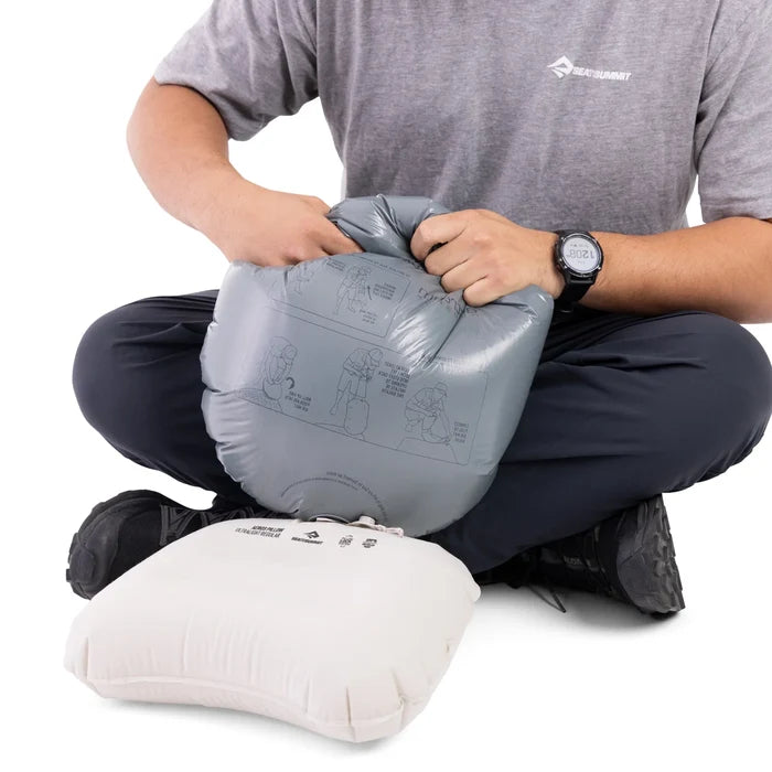 Sea to Summit Aeros Ultralight Pillow S26 - Inflate 7