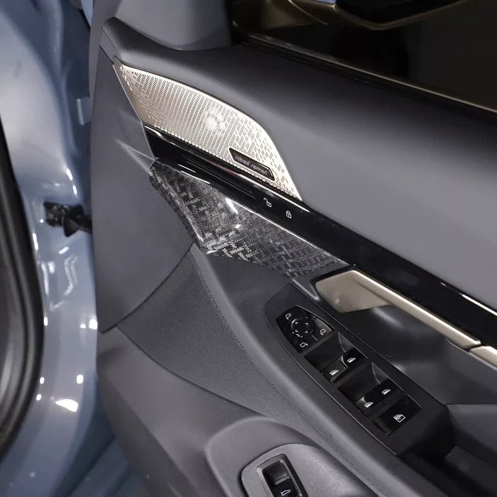 X Style Carbon Fiber Inner Front door Cover Trim - BMW 5 Series G60 2024+